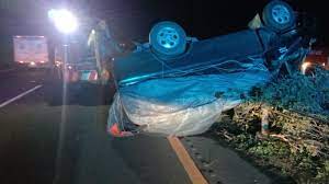 Kecelakaan Mengerikan: Dua Kendaraan Terbalik di Tol Jakarta-Tangerang